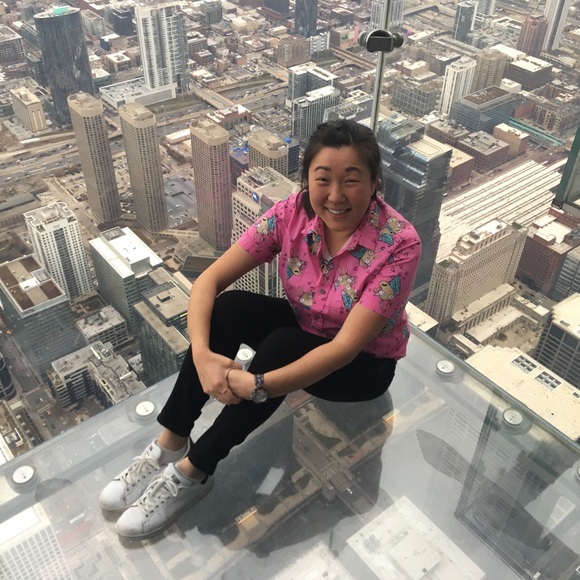 Meet your Posher, Emily! 🌈💖👖 - Picture 5 of 6